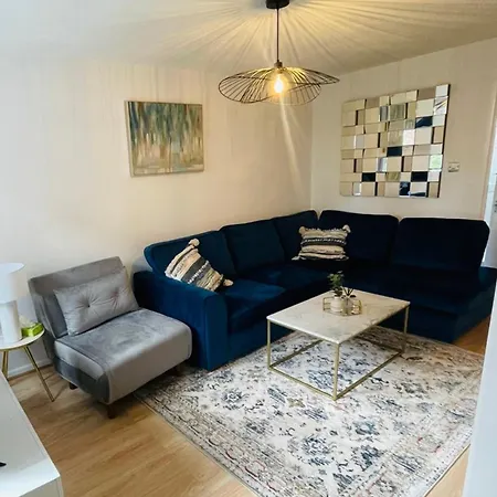 Entire Two Bed House With Gated Off Street Parking Apartment Manchester Exterior photo